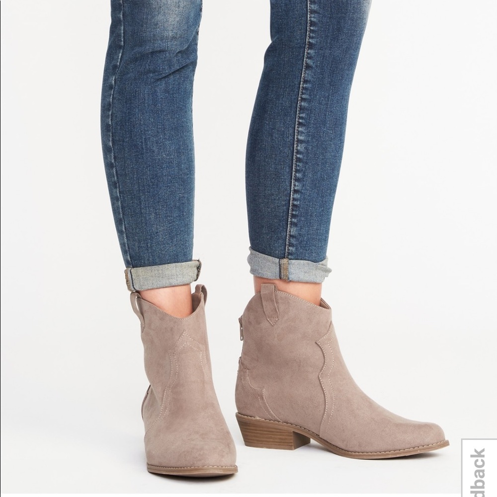 New old navy boots